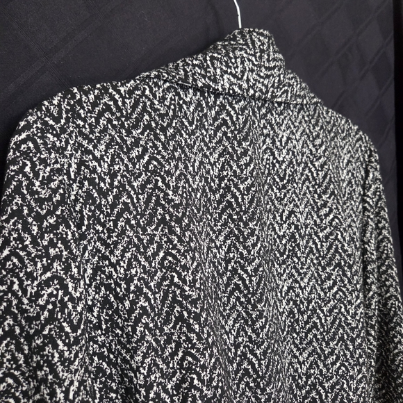 Banana Republic Black & White Open Front Tweed Coat - Picture 8 of 8